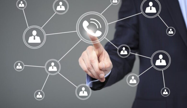 How to Use a Conference Bridge to Run a Smooth Meeting